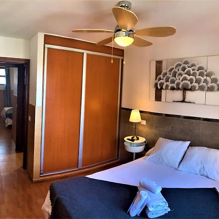 Coconut Friendly Holiday Home 플라야 델 잉글스 외부 사진