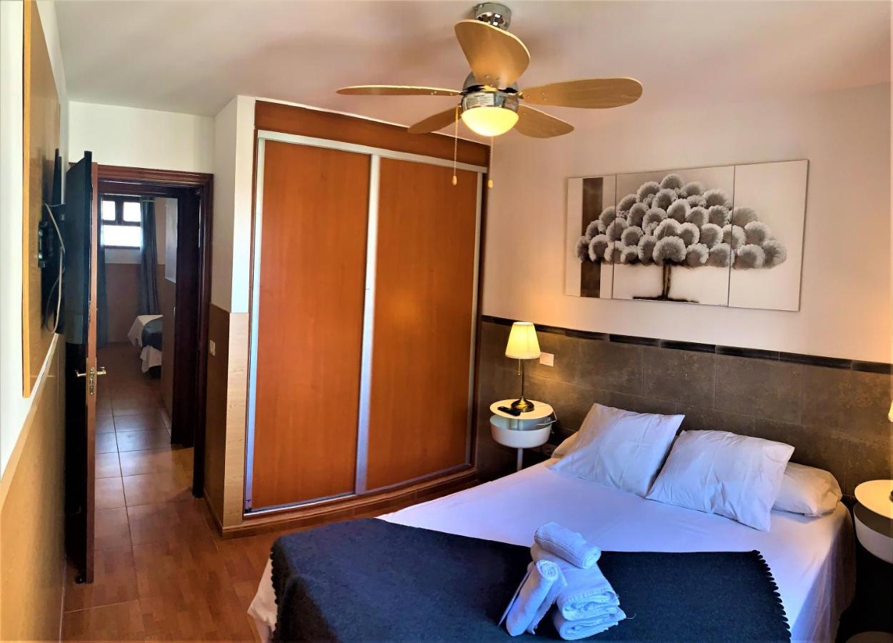 Coconut Friendly Holiday Home 플라야 델 잉글스 외부 사진